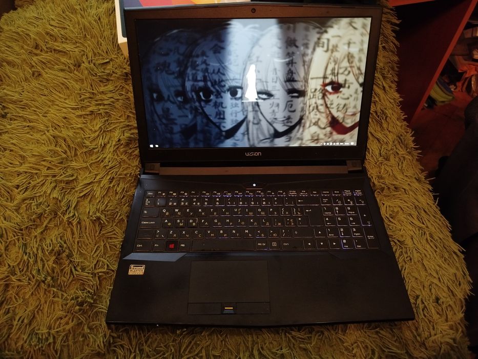 Ноутбук clevo n850 (1050ti, i7, 16ozp)