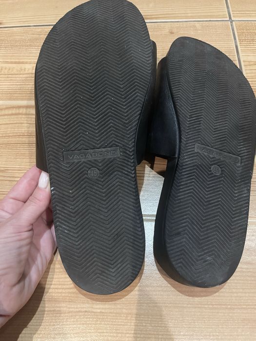 Vagabond чоловічі шльопанці