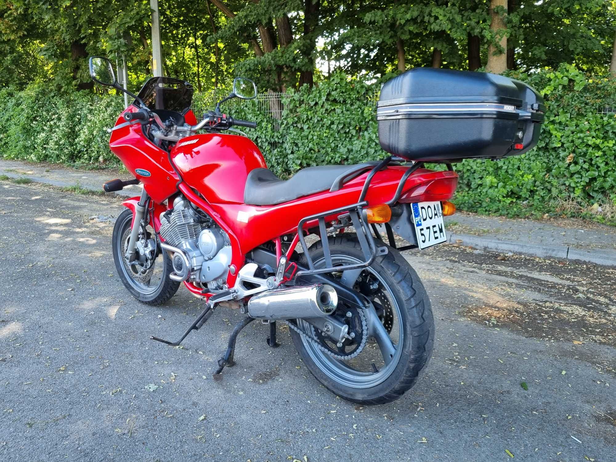 Motocykl Yamaha XJ600 S Diversion – świetny stan, kufer Givi
