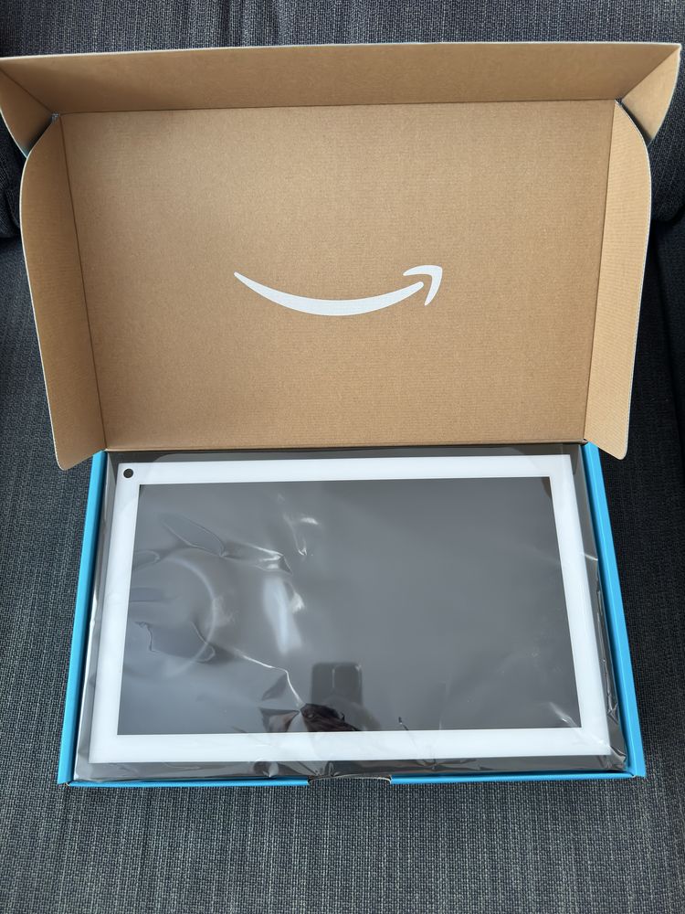 Amazon Echo Show 15 - smart wyświetlacz z Alexa, stan bardzo dobry