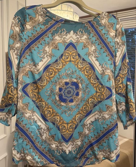 Jedwabna bluzka marki Hallhuber