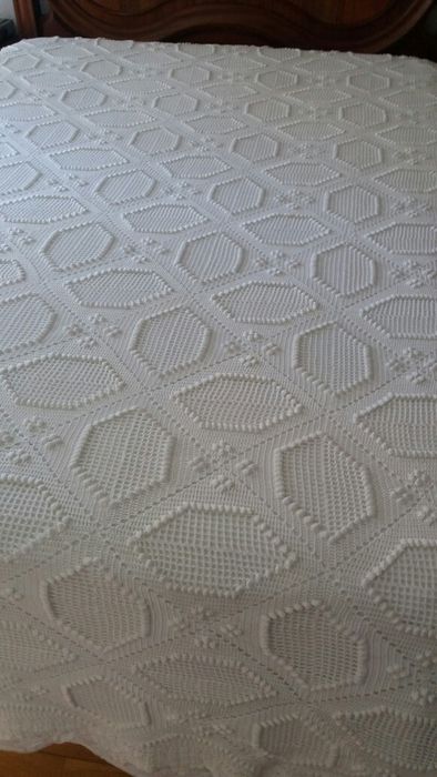 Colcha cama de casal em renda