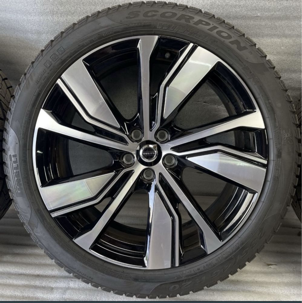 Volvo XC40 XC60 Pure Elekric Koła Alu 235/45R20 255/40R20 Pirelli zima