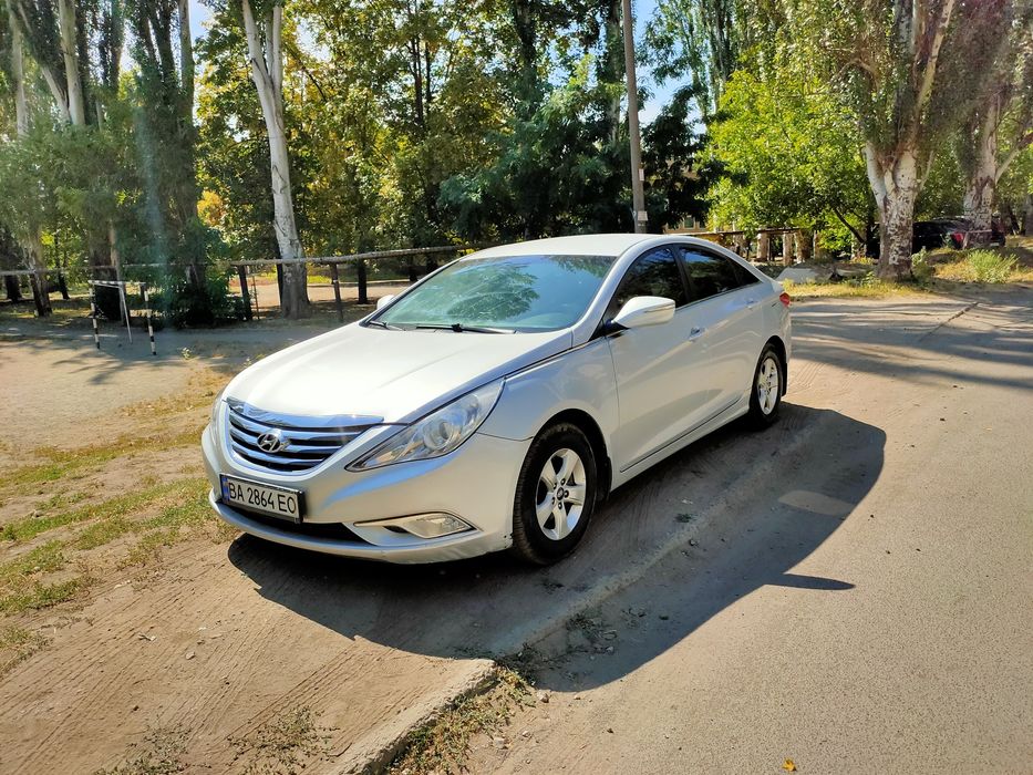 Продам Hyundai соната газ. 2014г.