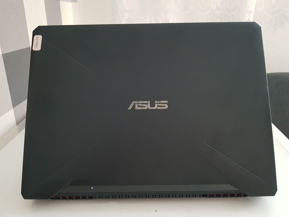 Asus Tuf Gaming FX 505 DT