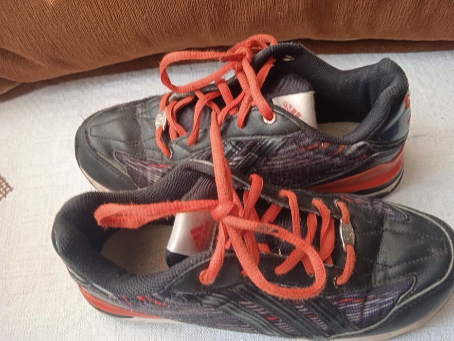 Кросівки Адідас Мессі