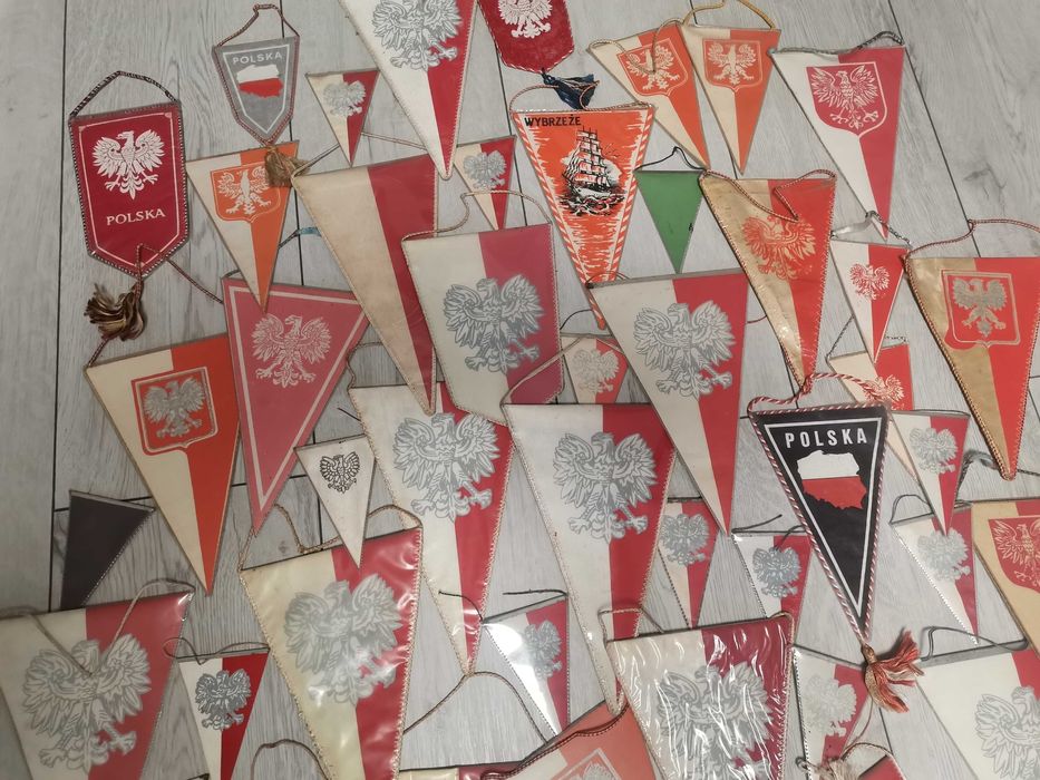 Proporczyki duże i średnie, herby miast duży zestaw 61 sztuk PRL