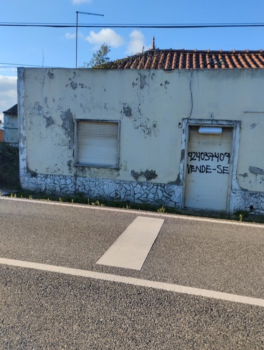 vendo casa  A-DA-Gorda con terreno para restaurar