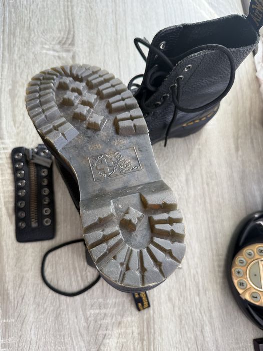 Оригінал Dr. Martens Sinclair–Black Aunt Sally Др. Мартинс р.37. Торг