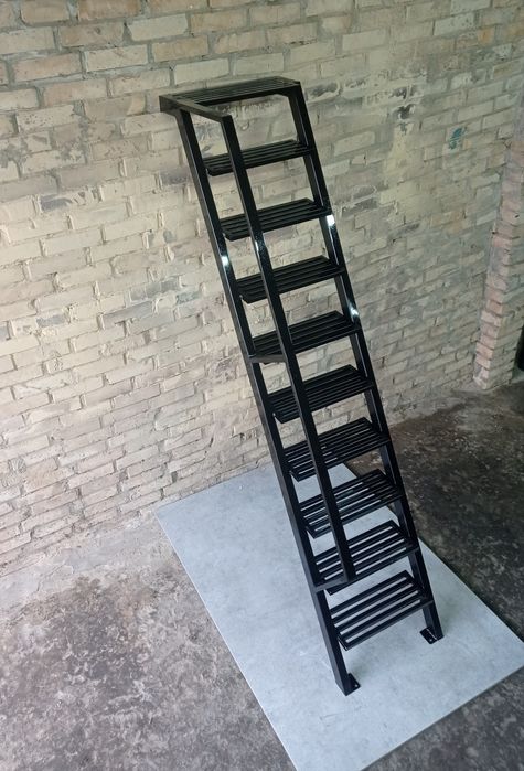 Металеві Сходи в Підвал.Металлическая Лестница в Подвал.Сходи