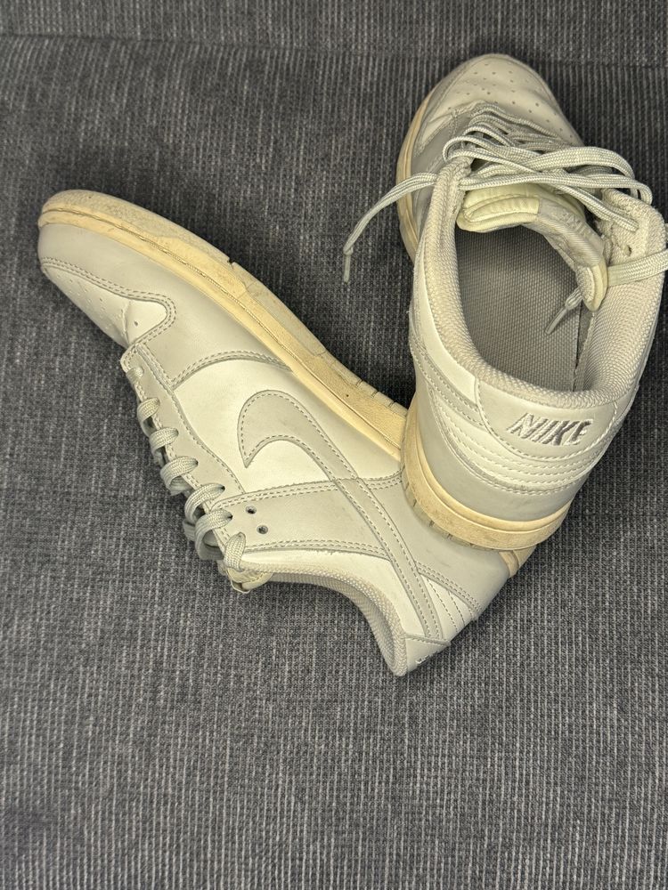 Nike dunk “light bone”