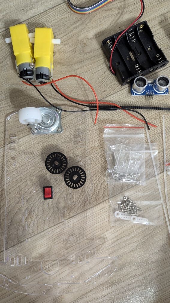 Робот на Arduino UNO