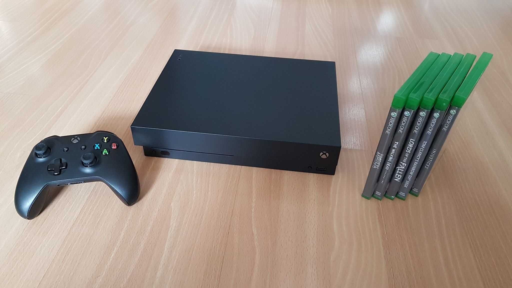 Konsola xbox one x 1tb z padem i okablowaniem + wymianna