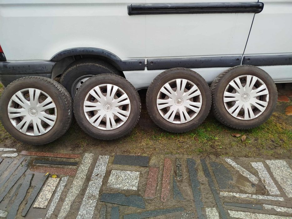 Opony zimowe 215/60/15