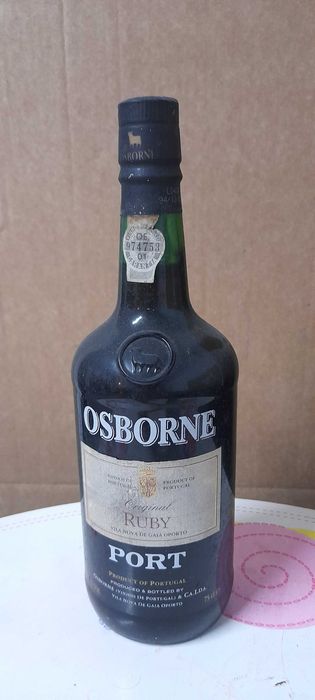 antiguidades e arremate para coleções