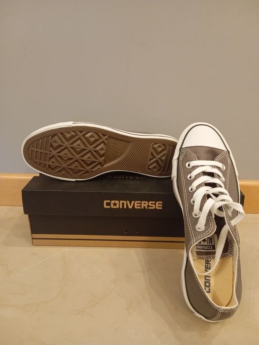 Venda de tênis All Star