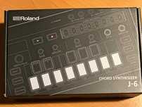 Roland Aira J6 T8