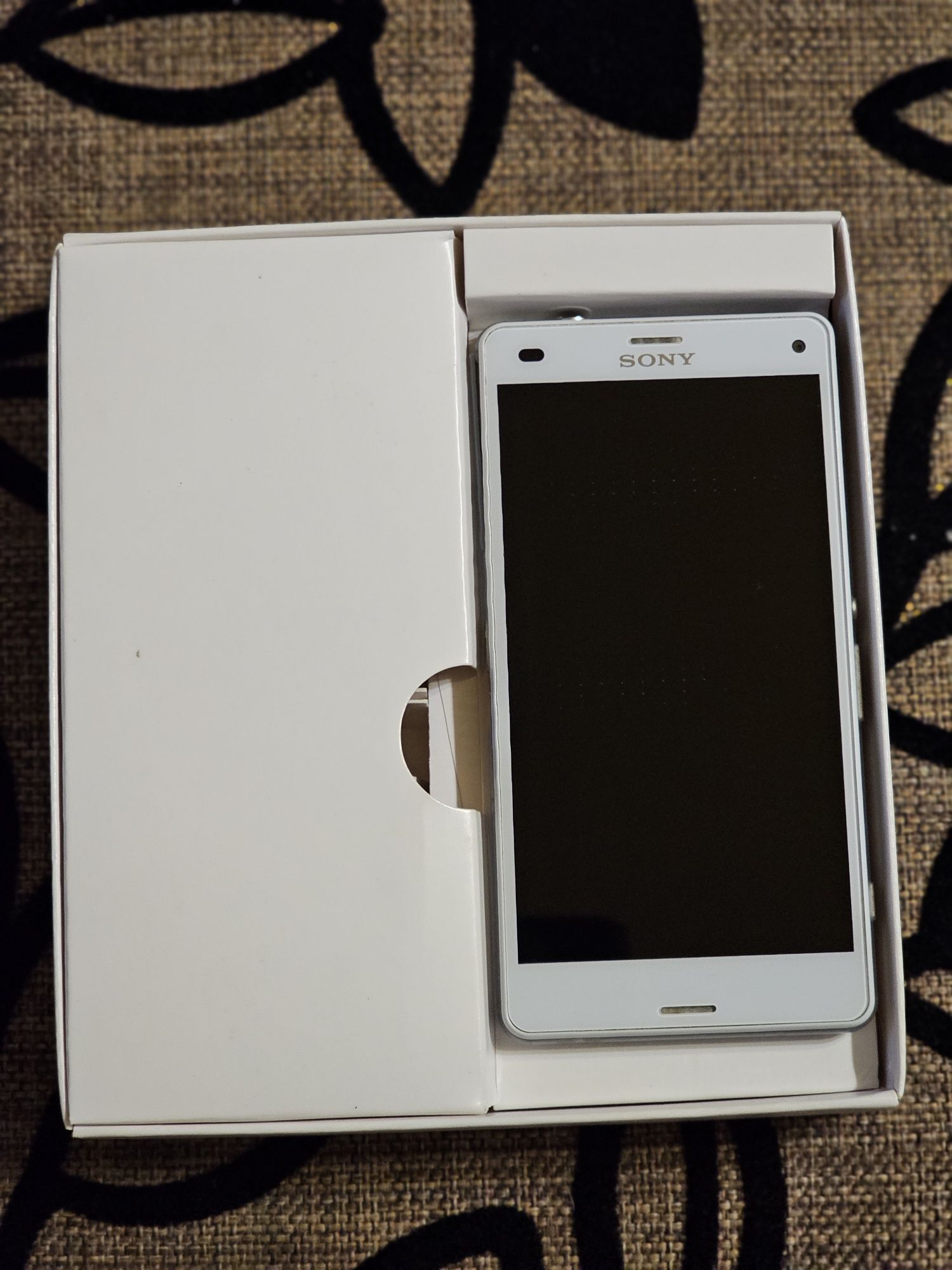 Sony Xperia Z3 jak nowy komplet
