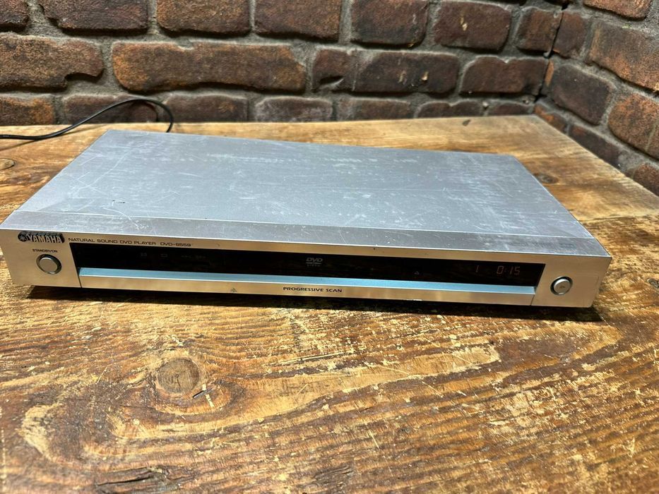 Odtwarzacz DVD Yamaha DVD-S 559