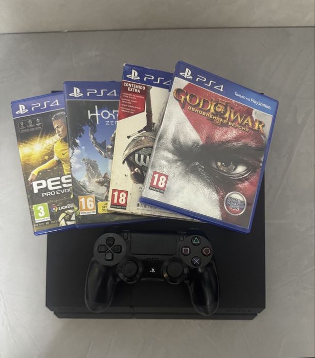 Консоль Sony Playstation 4