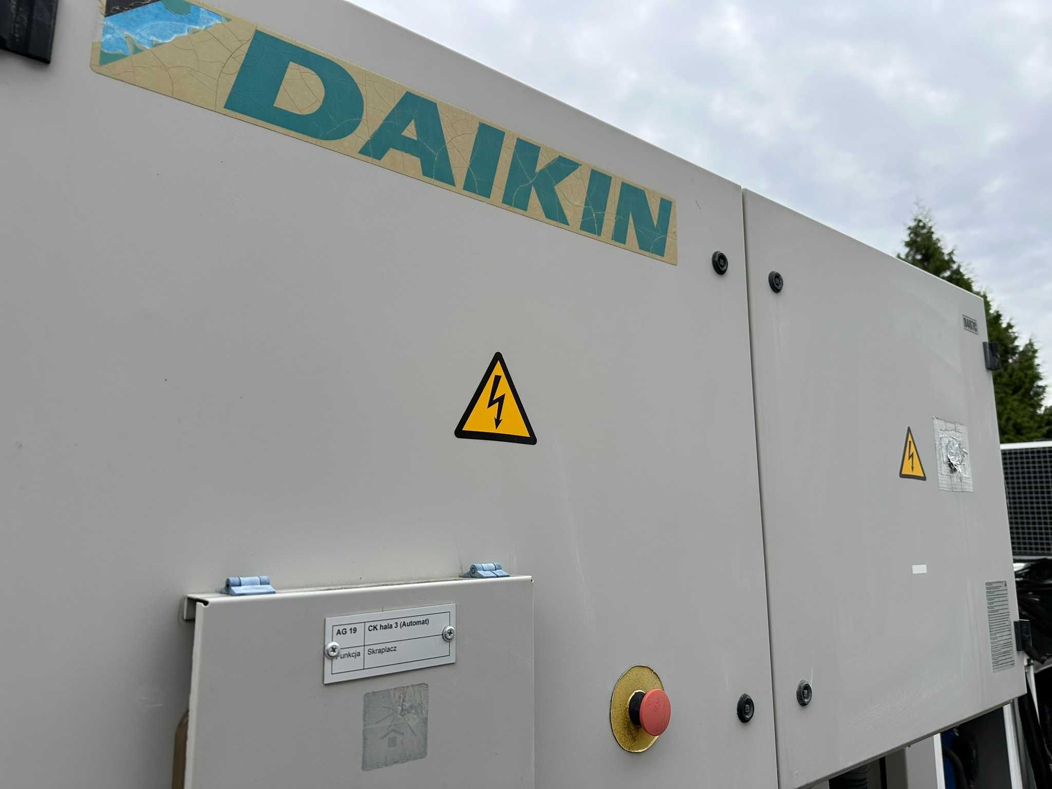 Agregat wody lodowej chiller Daikin ERAP-110 o wydajności 120 kW