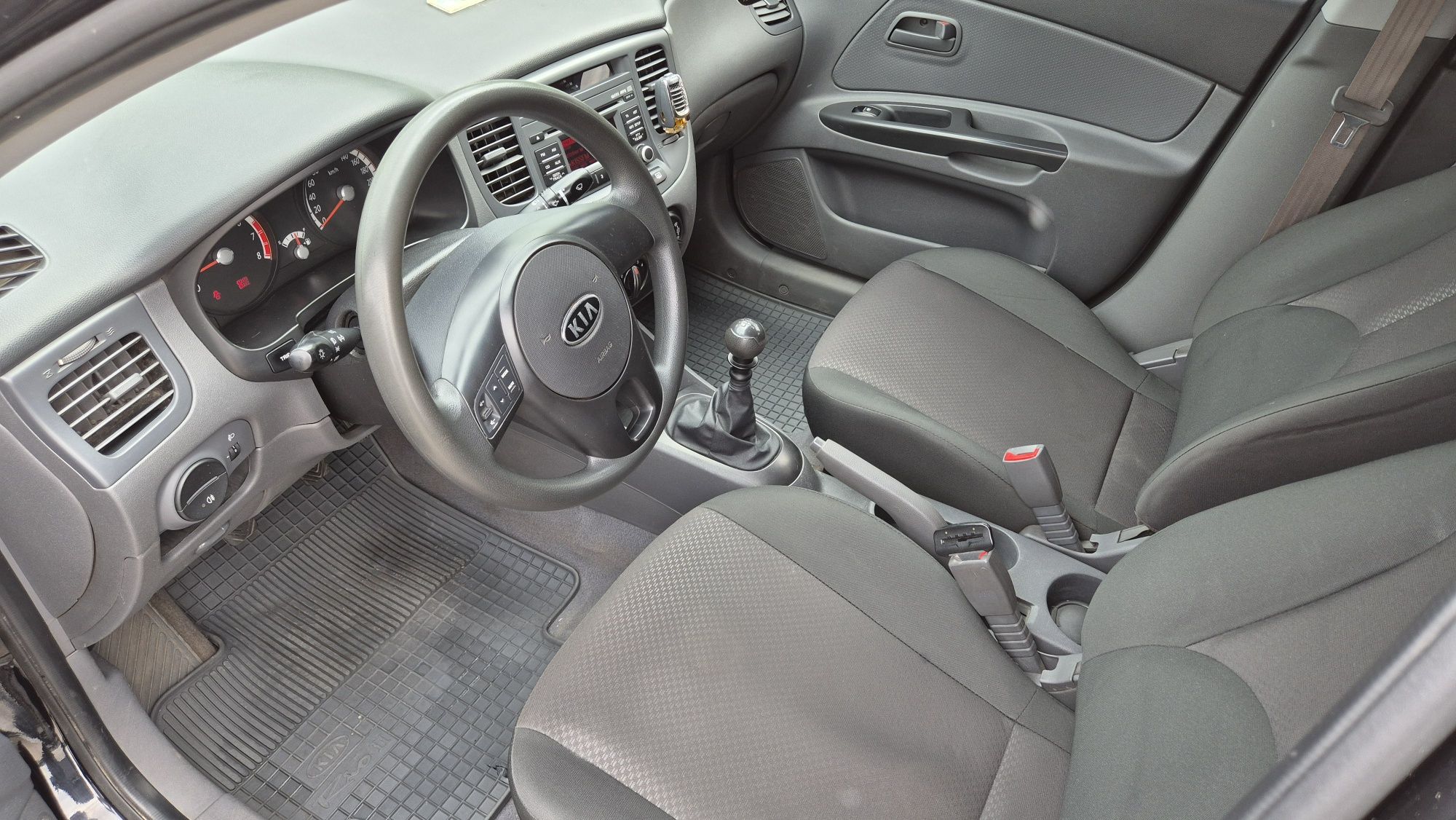 Kia Rio 2010рік, єдиний власник з салону