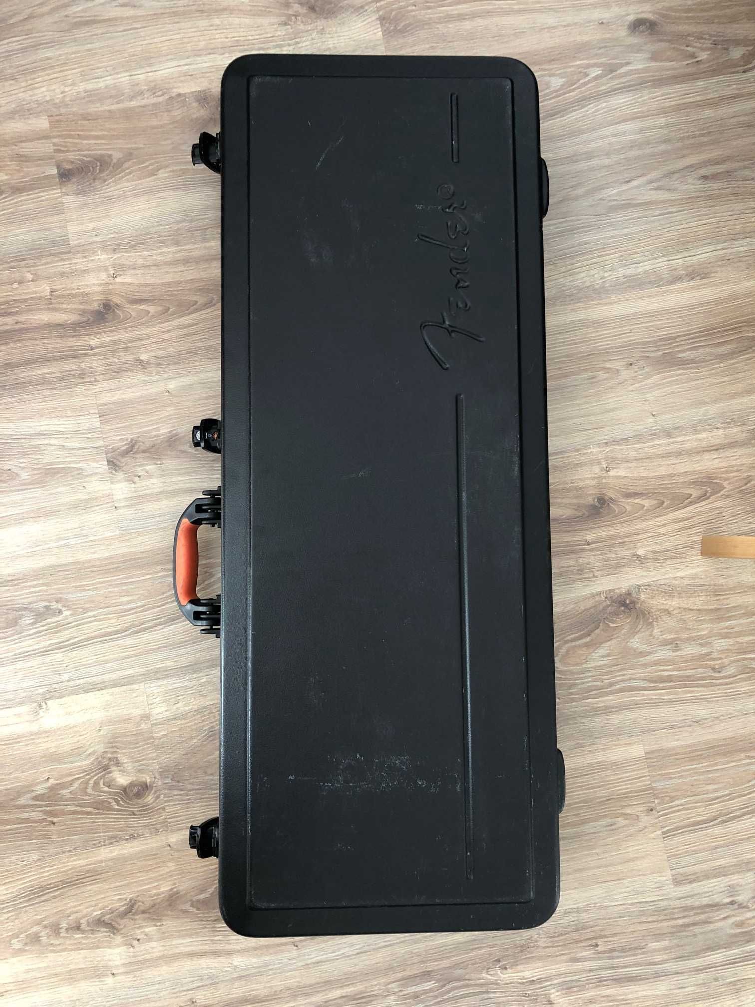Fender American Deluxe Stratocaster HSH 2013 + Fender case