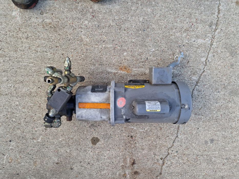 Pompa stacja hydrauliczna olejowa z silnikiem, zasilacz prasy.