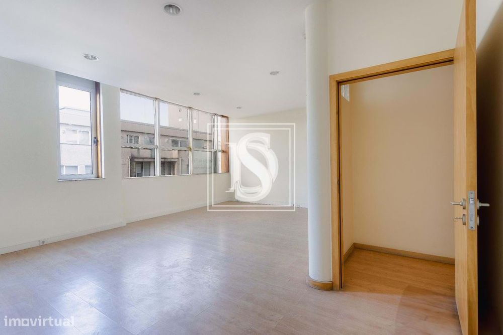 Escritório  em UDF de Barcelos, Vila Boa e Vila Frescainha (São Martin