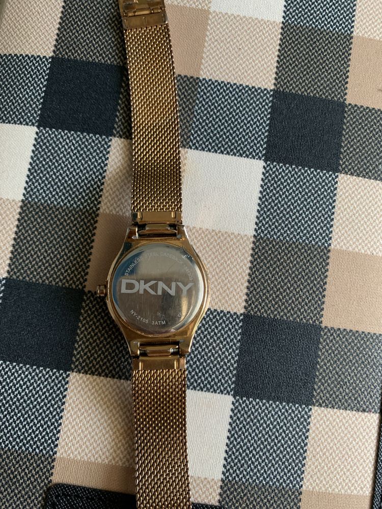 Годинники DKNY, Donna Karan