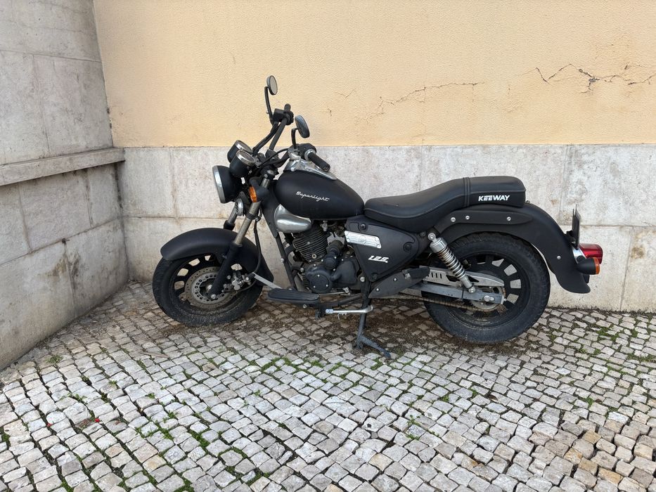Keeway Superlight 125