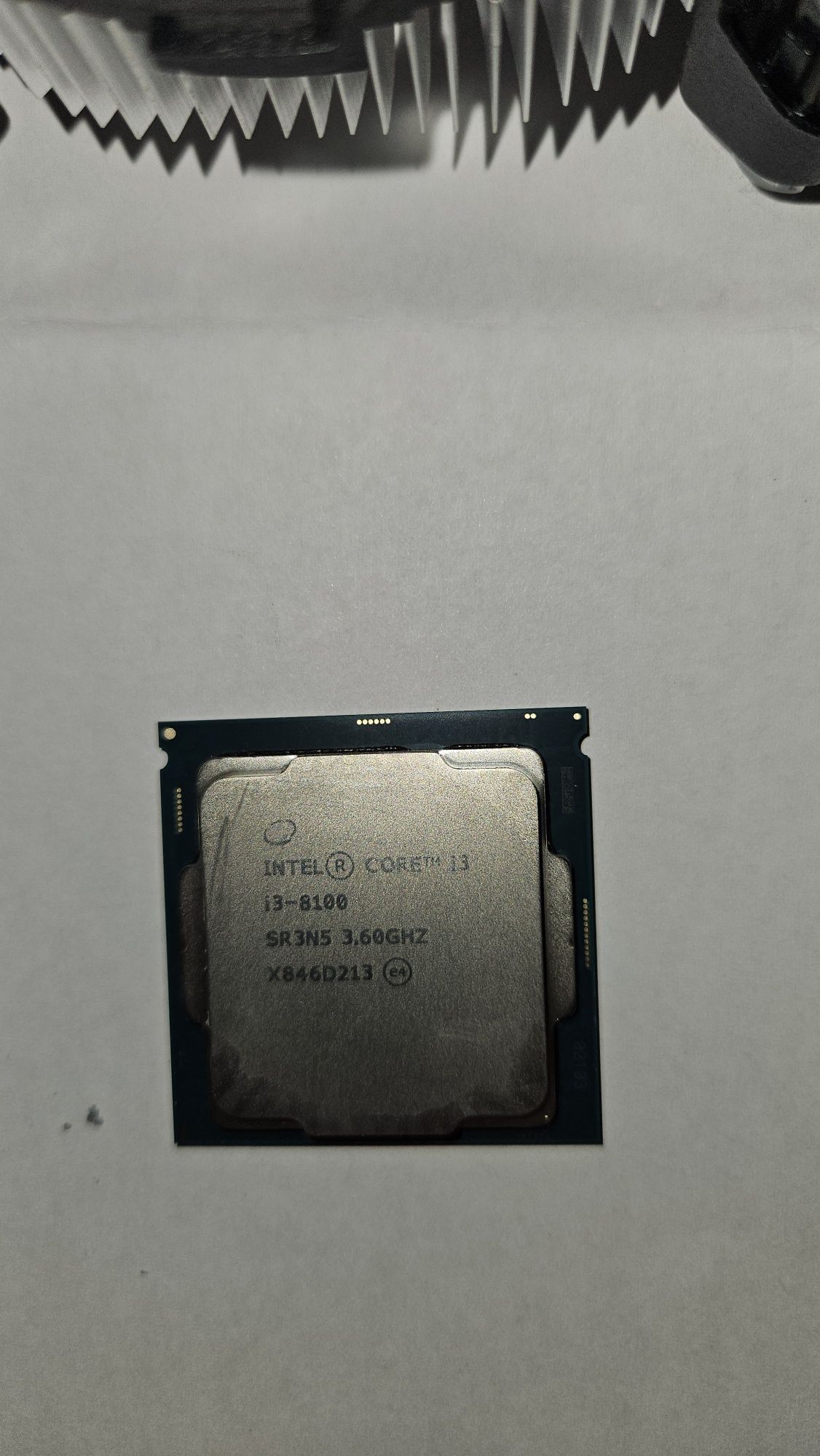 Procesor Intel i3 8100