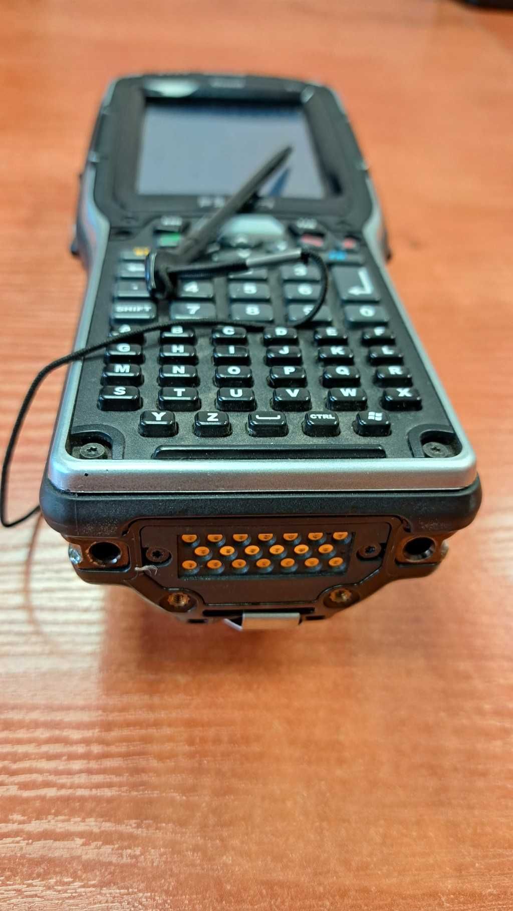 PSION OMNII RT15, WIN Pro 6.5 z adapterem i ładowarką