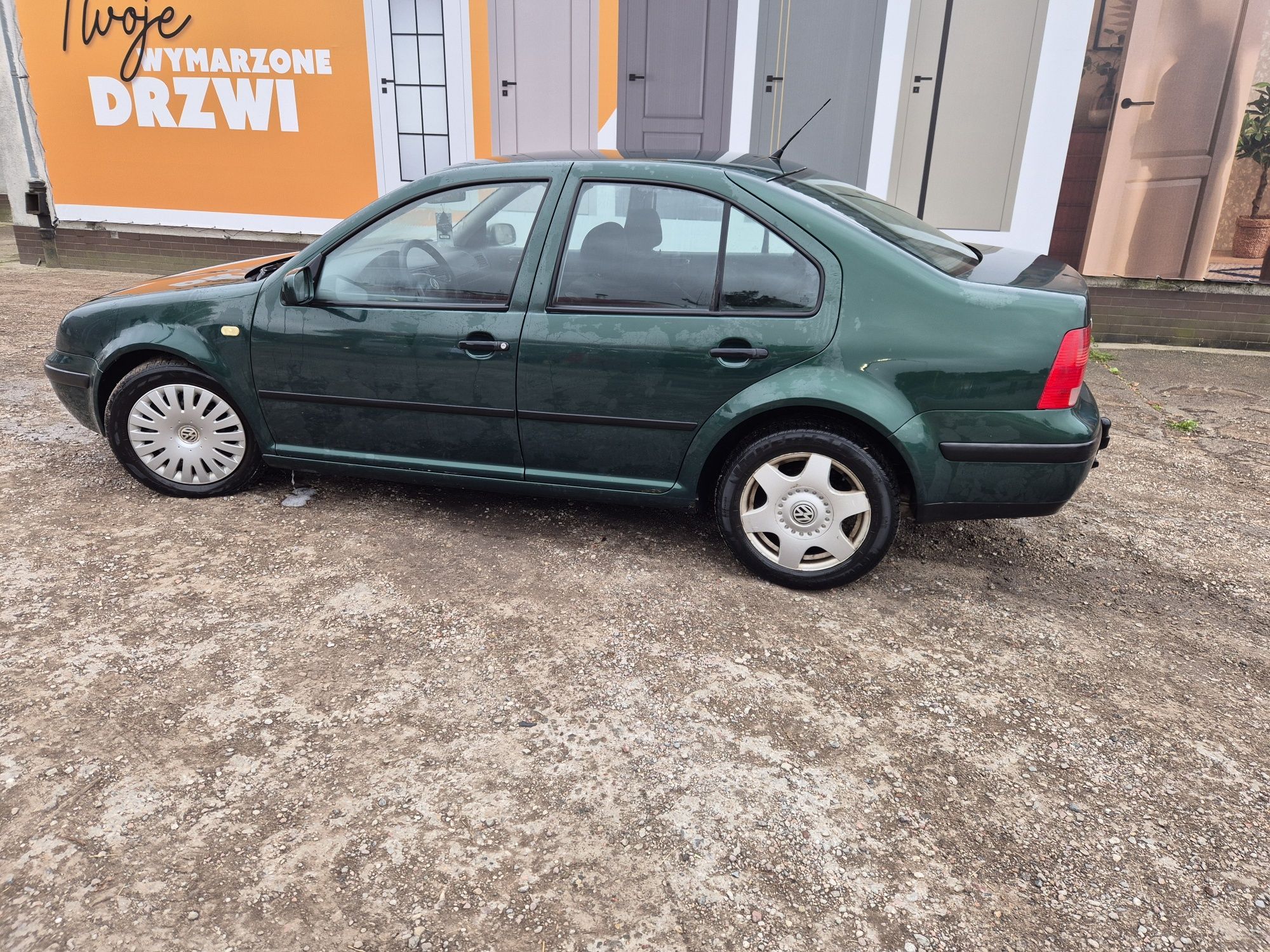 Sprzedam w bora 1.9 tdi 110km