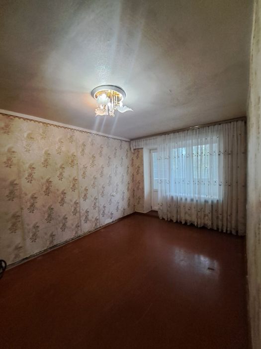 Продається 2к .каартира на Академіка Корольова