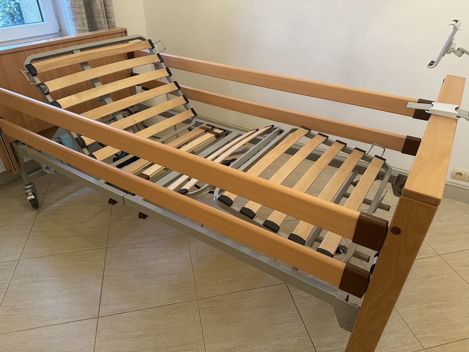 Łozko rehabilitacyjne elektryczne