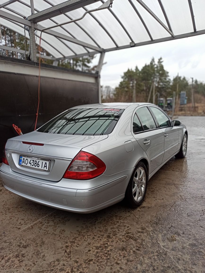 Мерседес E220 W211