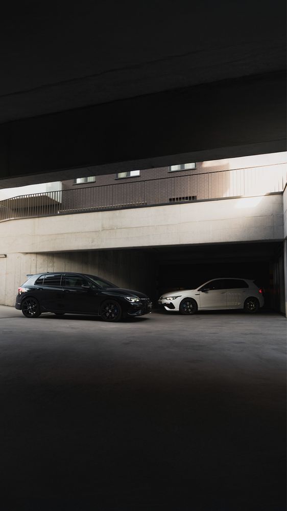 VW GOLF 8R wynajem samochodów sportowych - Warszawa - Wypożyczalnia