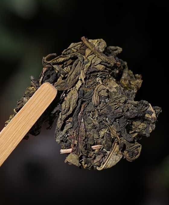 TEA Planet - Herbata PuErh Sheng prosto z Chin - dysk 357 g. z 2013 r.