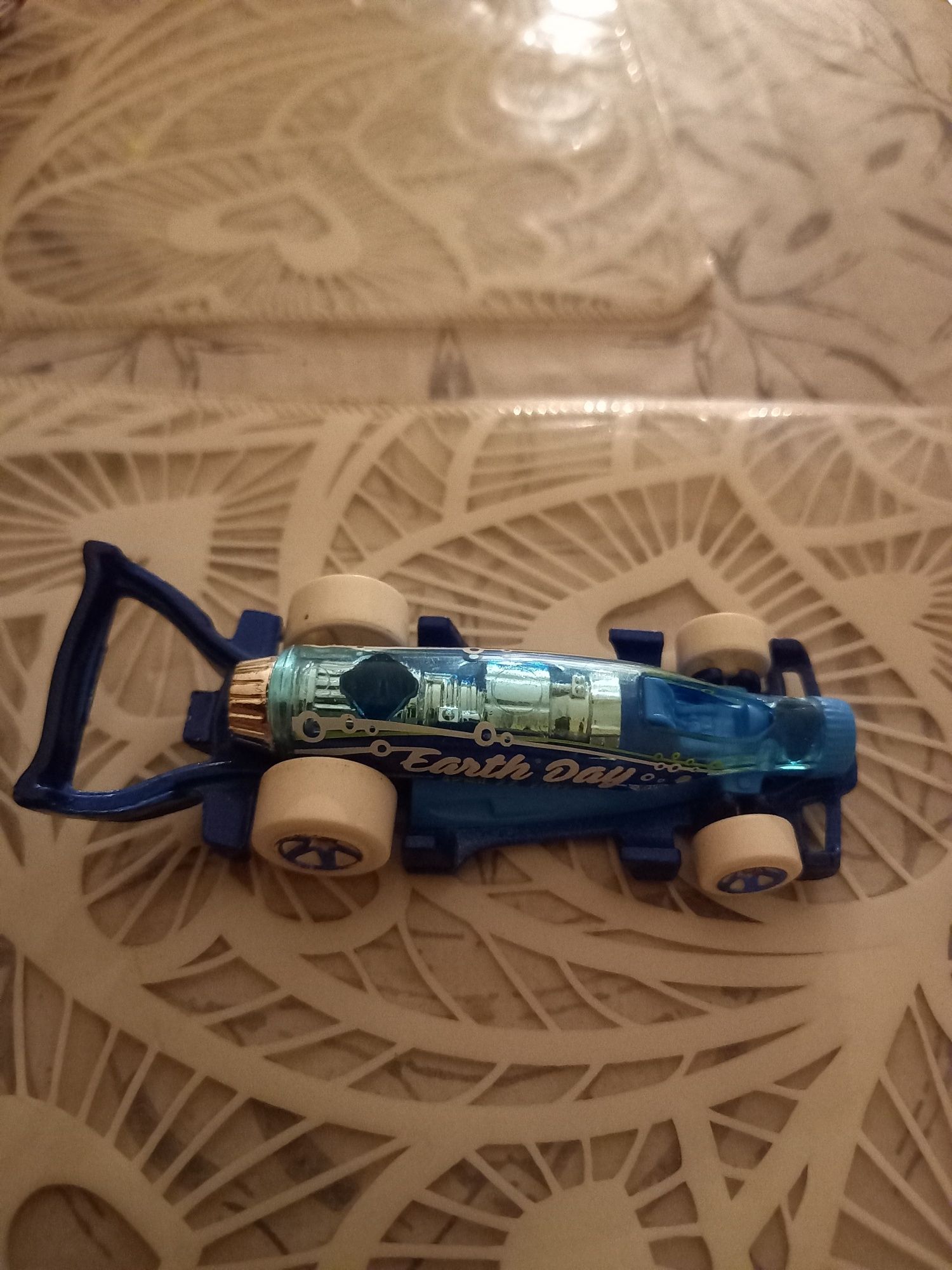 Hot wheels autko otwieracz