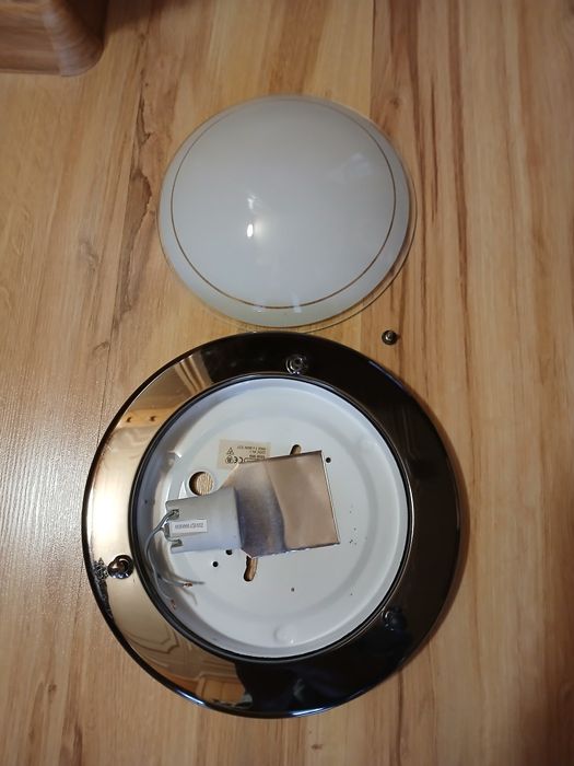Plafon ścienny nikiel  średnica 25 cm.