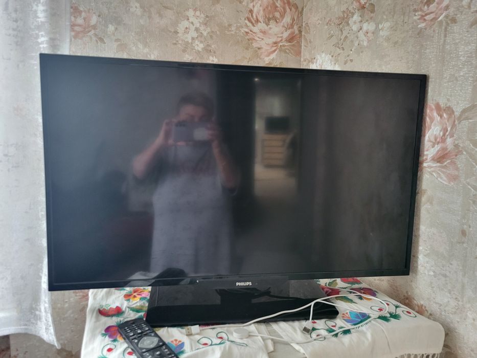 Телевізор 32 діагональ Philips,в гарному стані