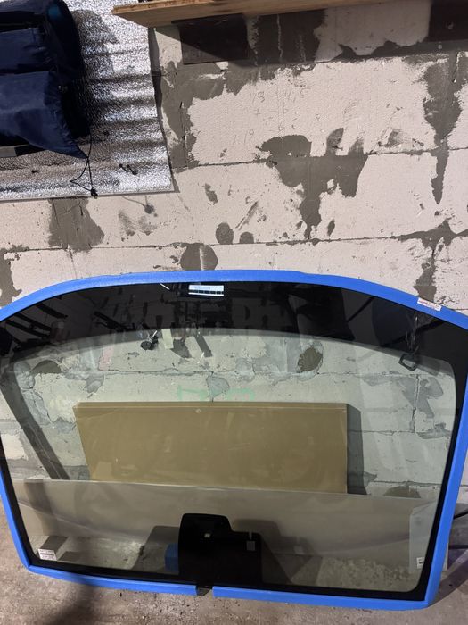 Toyota Rav-4 2019-2025 Лобовое стекло