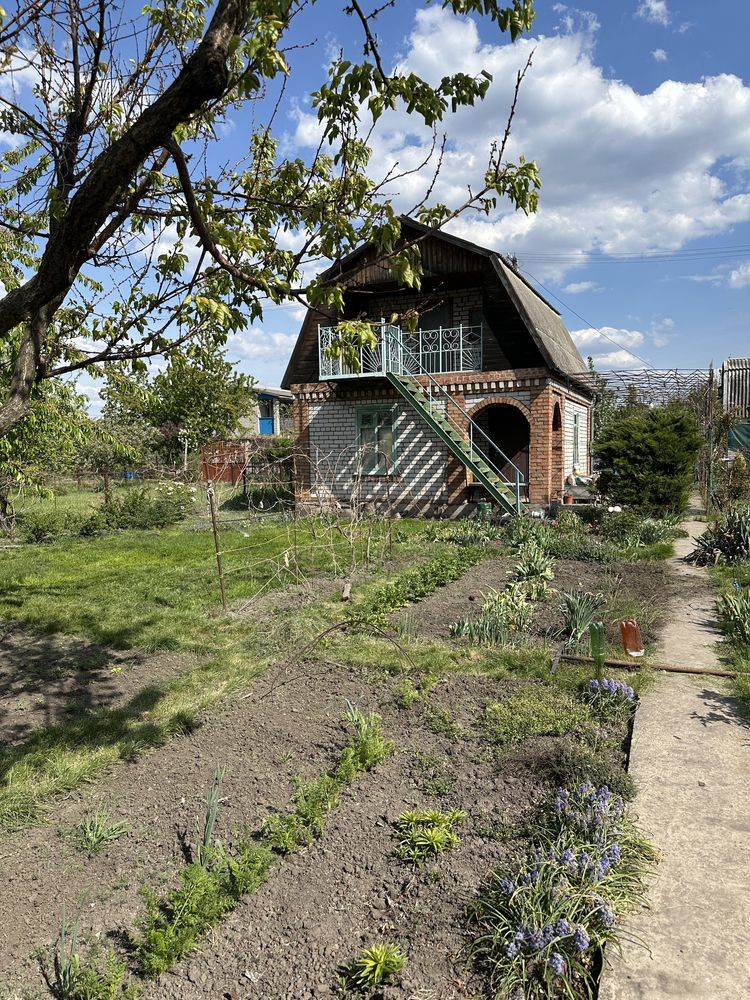 Продаємо дачу біля річки