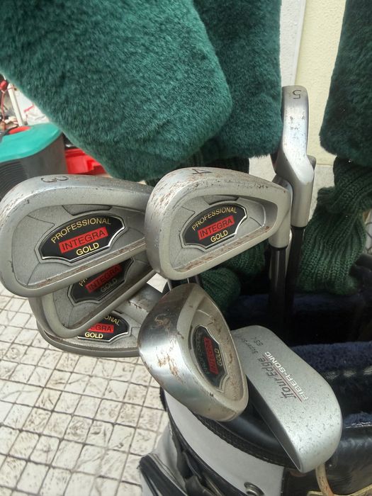 Tacos de golf com saco da Fila