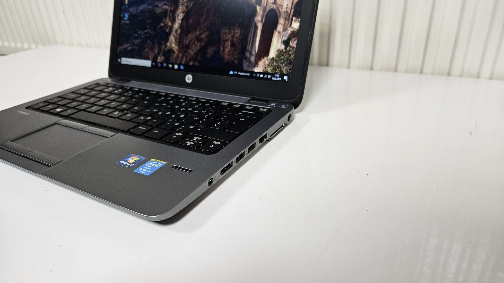 HP Elitebook 820 G2 12.5/i5-5300u/12GB/128SSD/WIN10