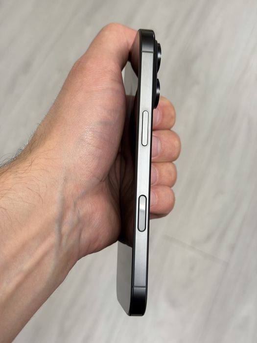 Iphone 16 Pro 128 Black Titanium eSIM гарантія 6 місяців