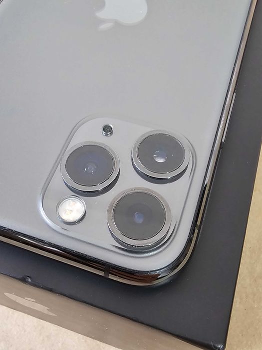 Iphone 11Pro 256gb. 77% Bateria.  Excelente. Tudo de origem.