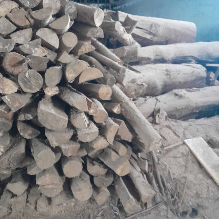 Drewno sosnowe leżakowane