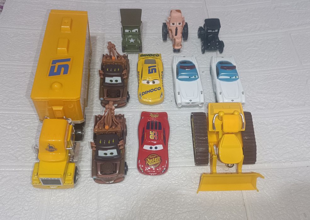 УЦІНКА! Тачки Маквин Метр Cars Pixar Mattel Машинка Disney дитяча ігра